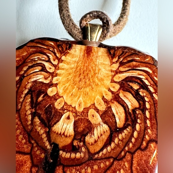 🛍️soldNECKLACE Handcrafted Pinecone pendant center cut heart on cord 4007 B - Picture 8 of 14